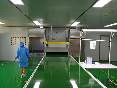汽車內飾件噴漆設備_.jpg